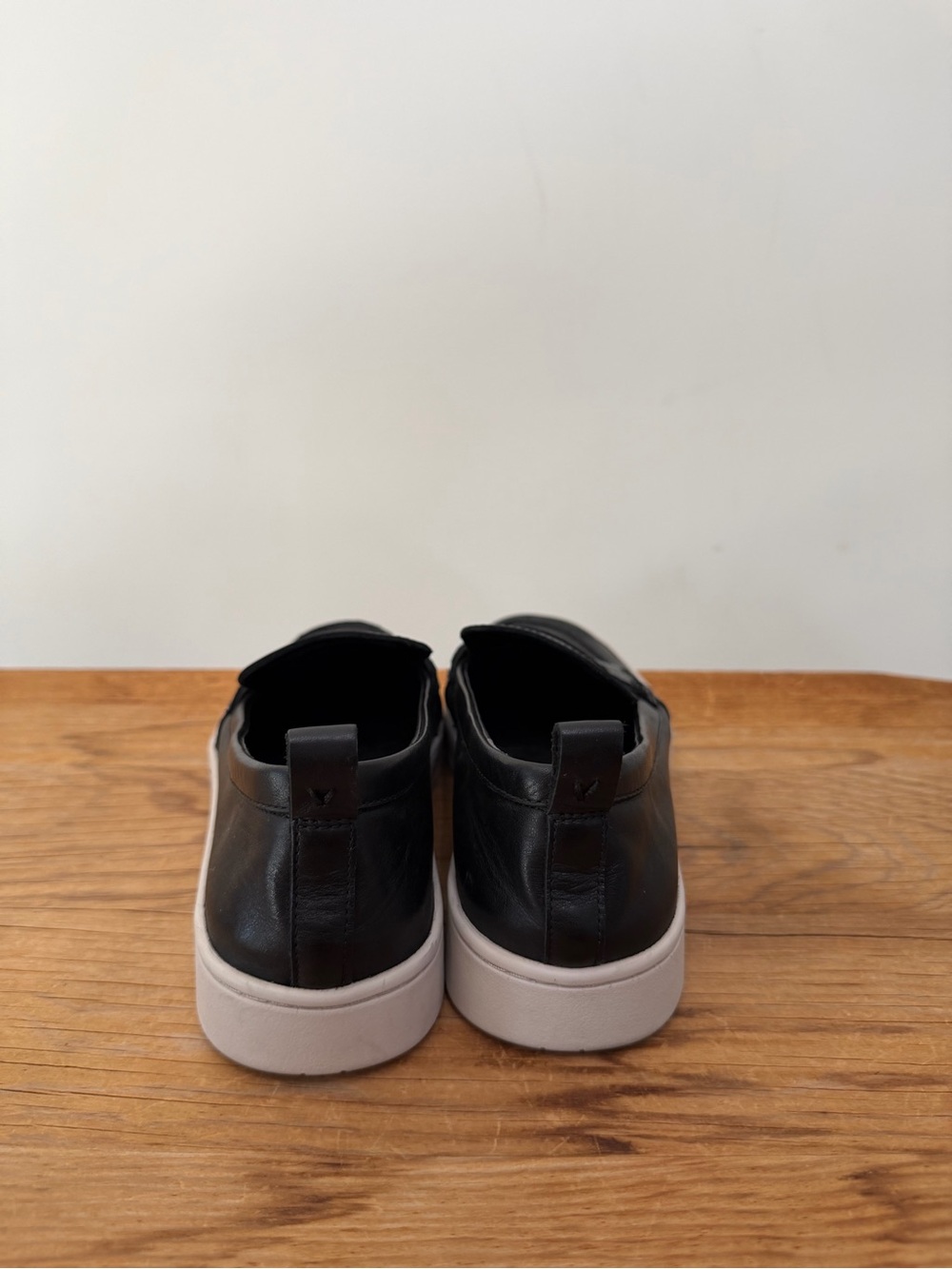 Vionic Uptown Loafers Black Leather Shoes Slip On Casual Comfort Women’s 7.5 - Picture 5 of 8